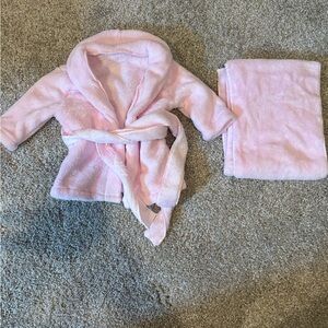 Newborn baby spa robe and towel